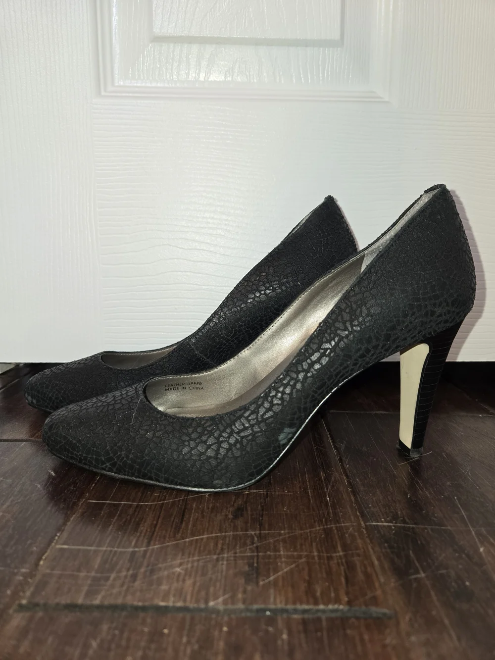 Tahari Black Women's Pointed Toe High Heels
